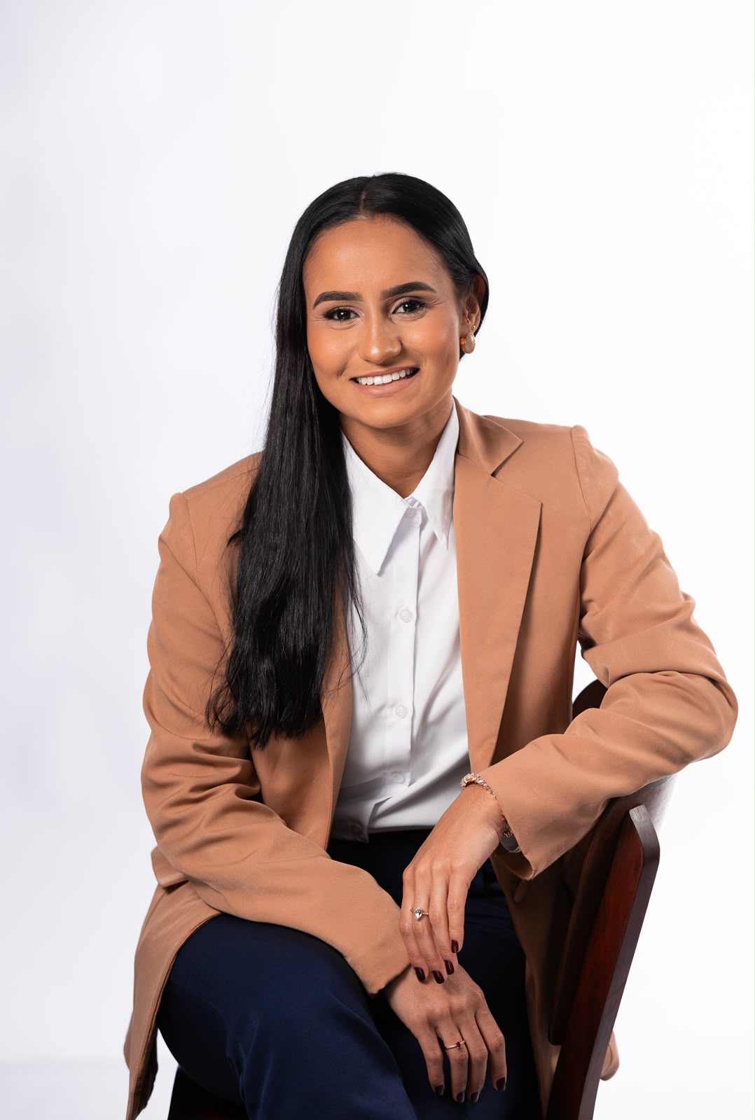 Bárbara Marinho, advogada — retrato
